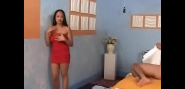 Fiesty petite Masseuse gets rammed and cummed(Who is she)